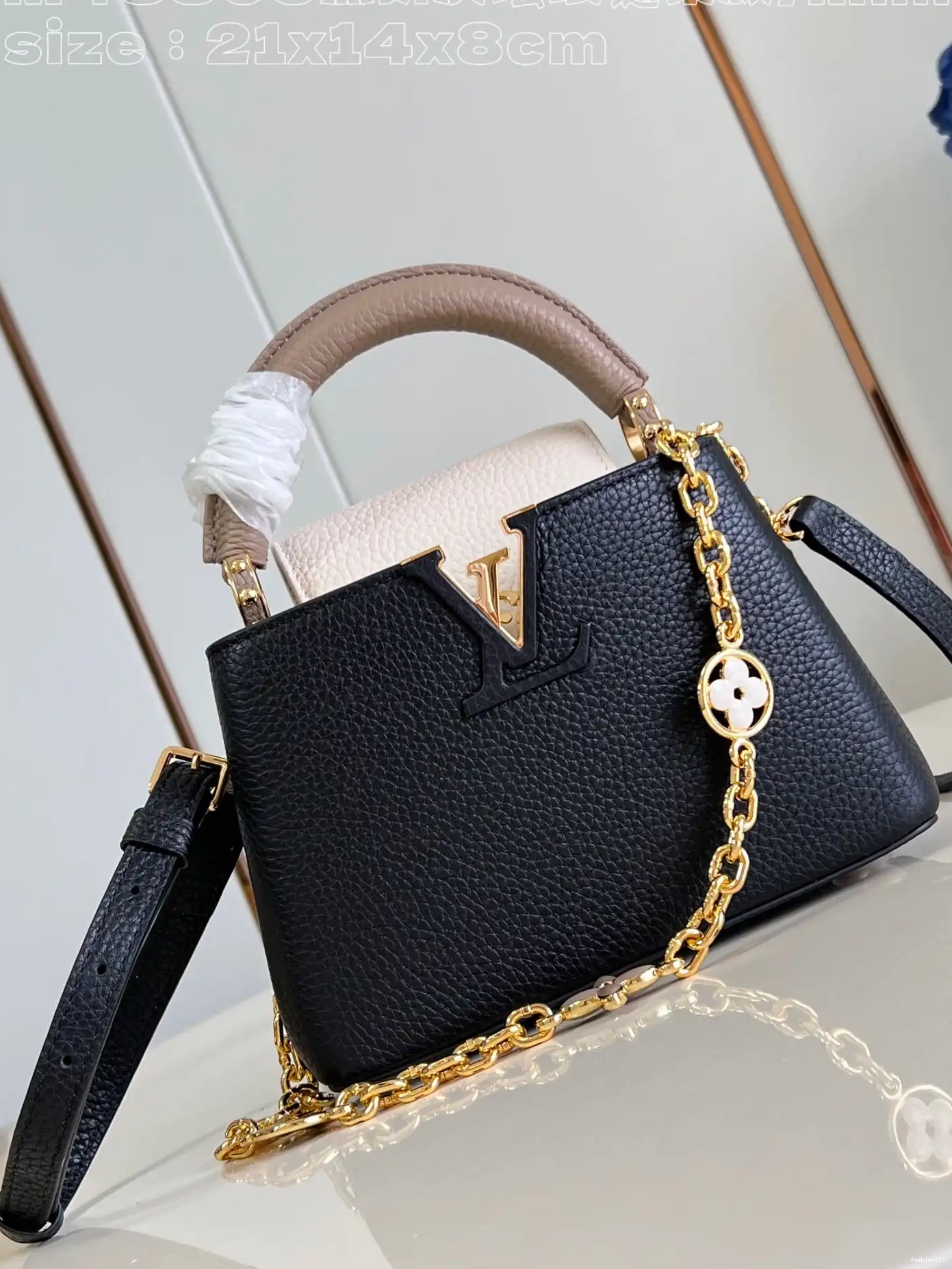 LOUIS VUITTON CAPUCINES MINI-21*14*8CM 0405